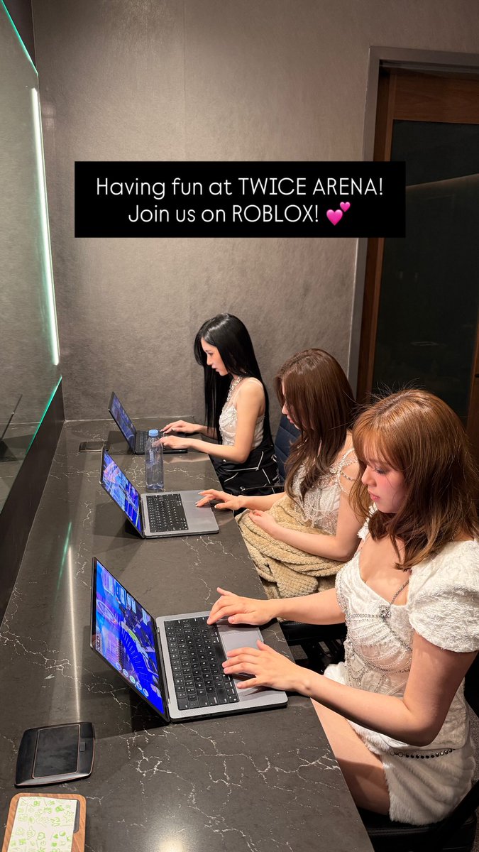 it always looks like they're forced to do this 😭