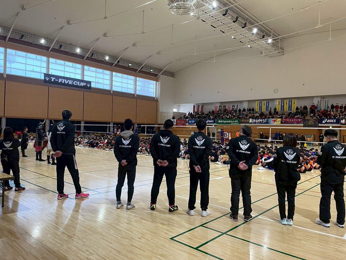backs_sports's tweet photo. 【T-FIVE CUP2025全国大会 】
山本隆弘、企画・運営の小学生バレーボール大会『T-FIVE CUP全国大会』本日より開催です!
今年は仙台市宮城野区『宮城野体育館 元気フィールド仙台』にて二日間開催です!
#山本隆弘
#バレーボール #volleyball
#TFIVECUP #小学生バレーボール
@7takahiro5 https://t.co/SjYSFcmIZM