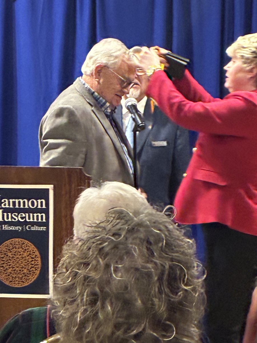 Randy Overbeck tweet media