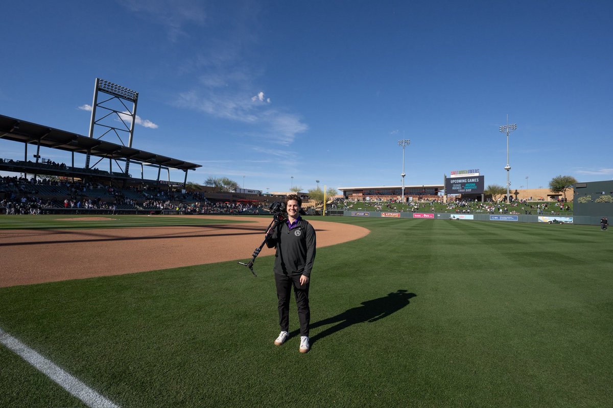 Ethan Miller tweet media