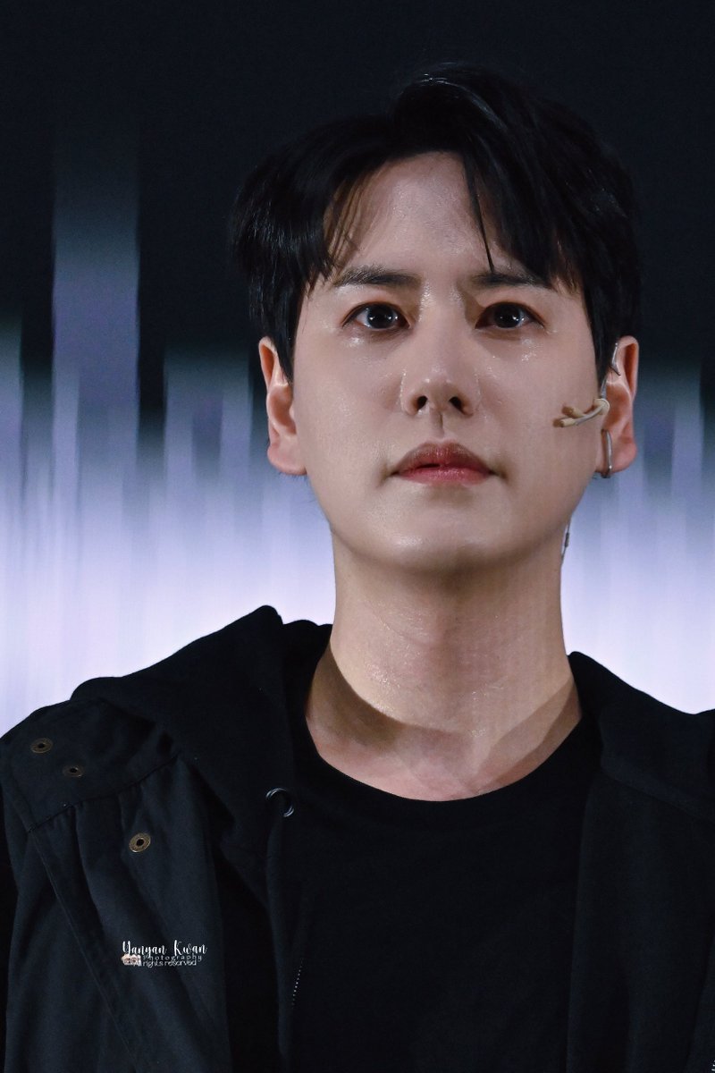 yyyankkk's tweet photo. 2026.02.20 Death Note: Curtain Call
Emotional 🩵
@GaemGyu
#KYUHYUN #キュヒョン #Deathnotemusical #圭賢 https://t.co/bHoB7idR0I