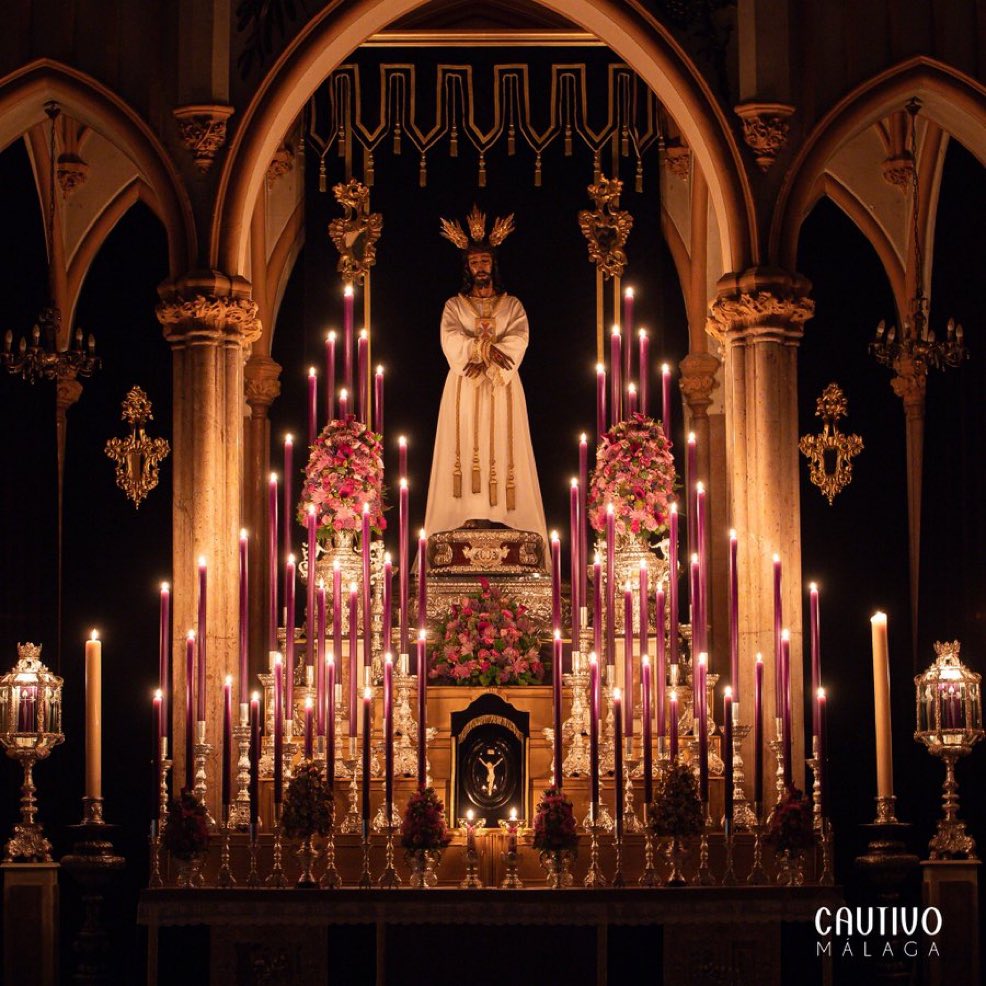 Tercer día de Quinario a Jesús Cautivo.

«Jesús Cautivo, libéranos de eso que nos sobrecarga por dentro. Danos valentía para soltar lo que no nos deja amar para que Tú seas el Señor de nuestro corazón.»