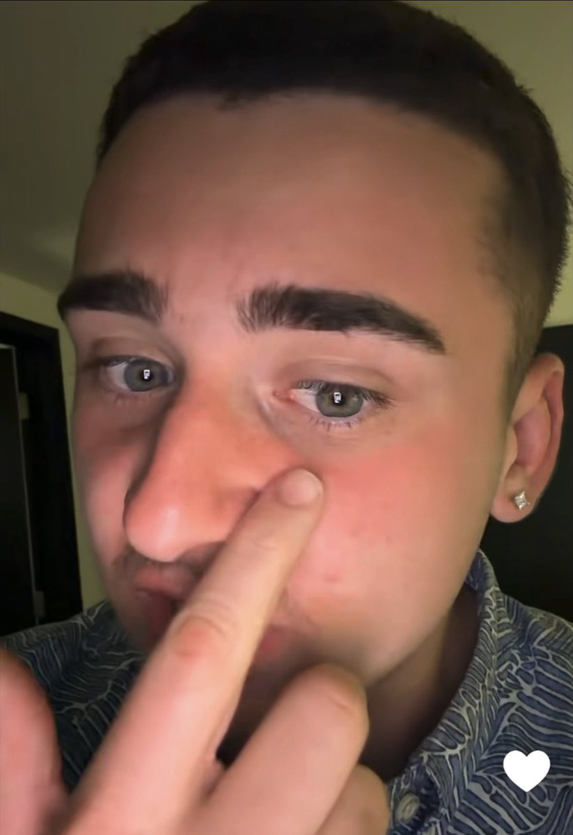 Lacy Updates tweet media