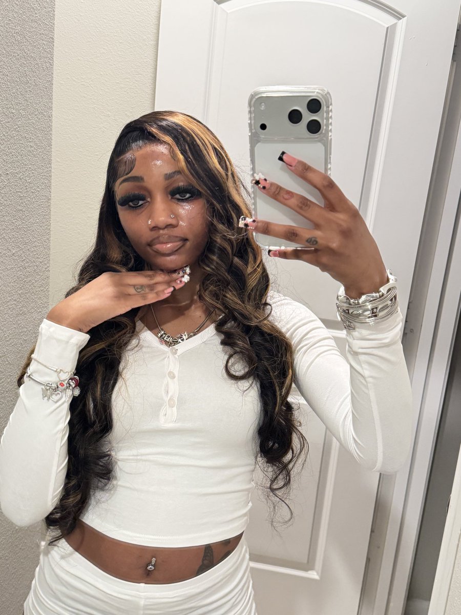Angel simone (@beaubratta) / Posts / X