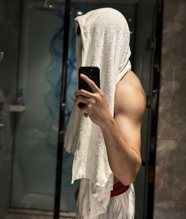 筹码🕊️ tweet media