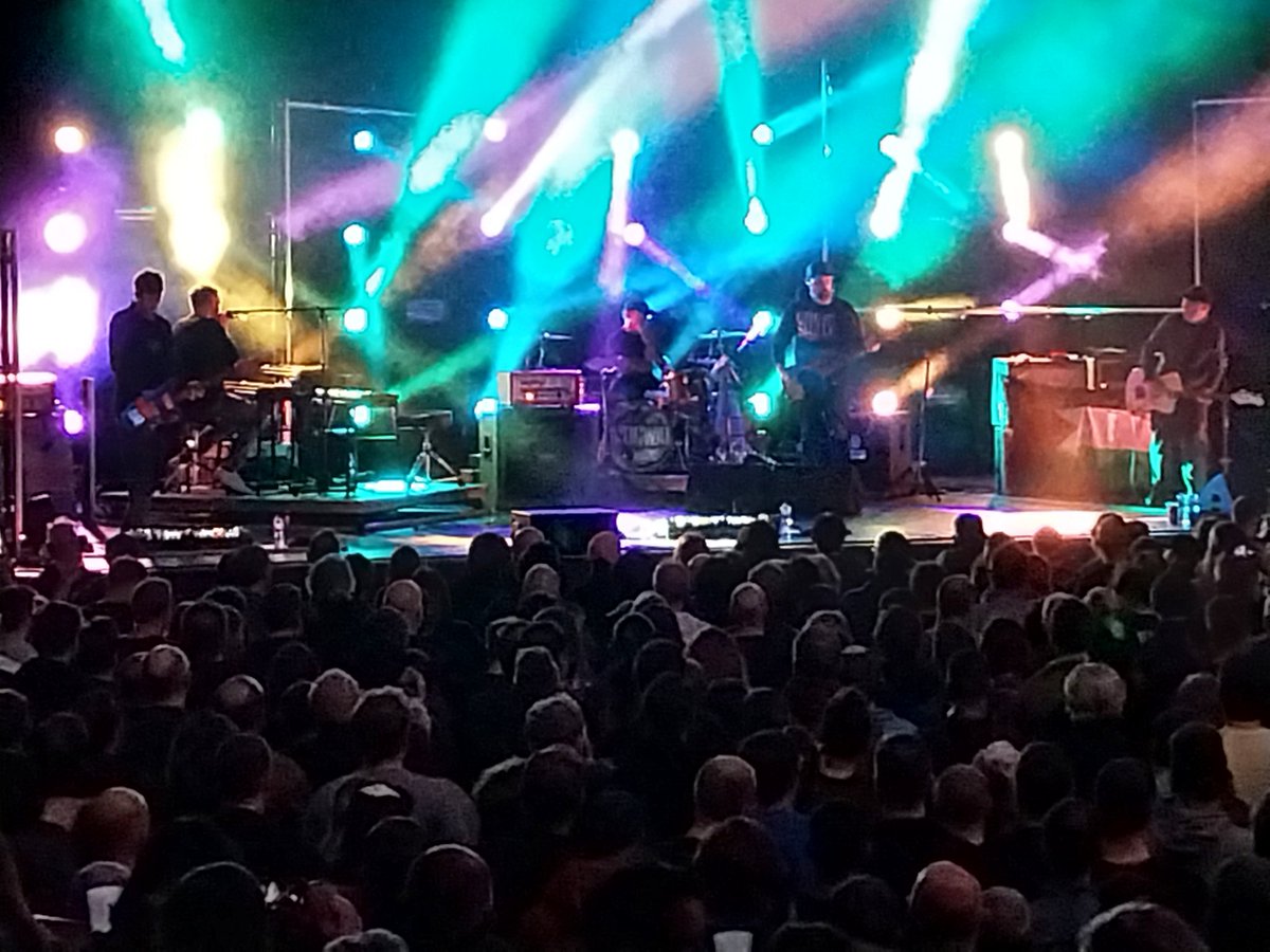 That certainly cleared the cobwebs. Mogwai live in Brighton. Very good &amp; very loud. Set opener "God Gets You Back" sets a very high bar.