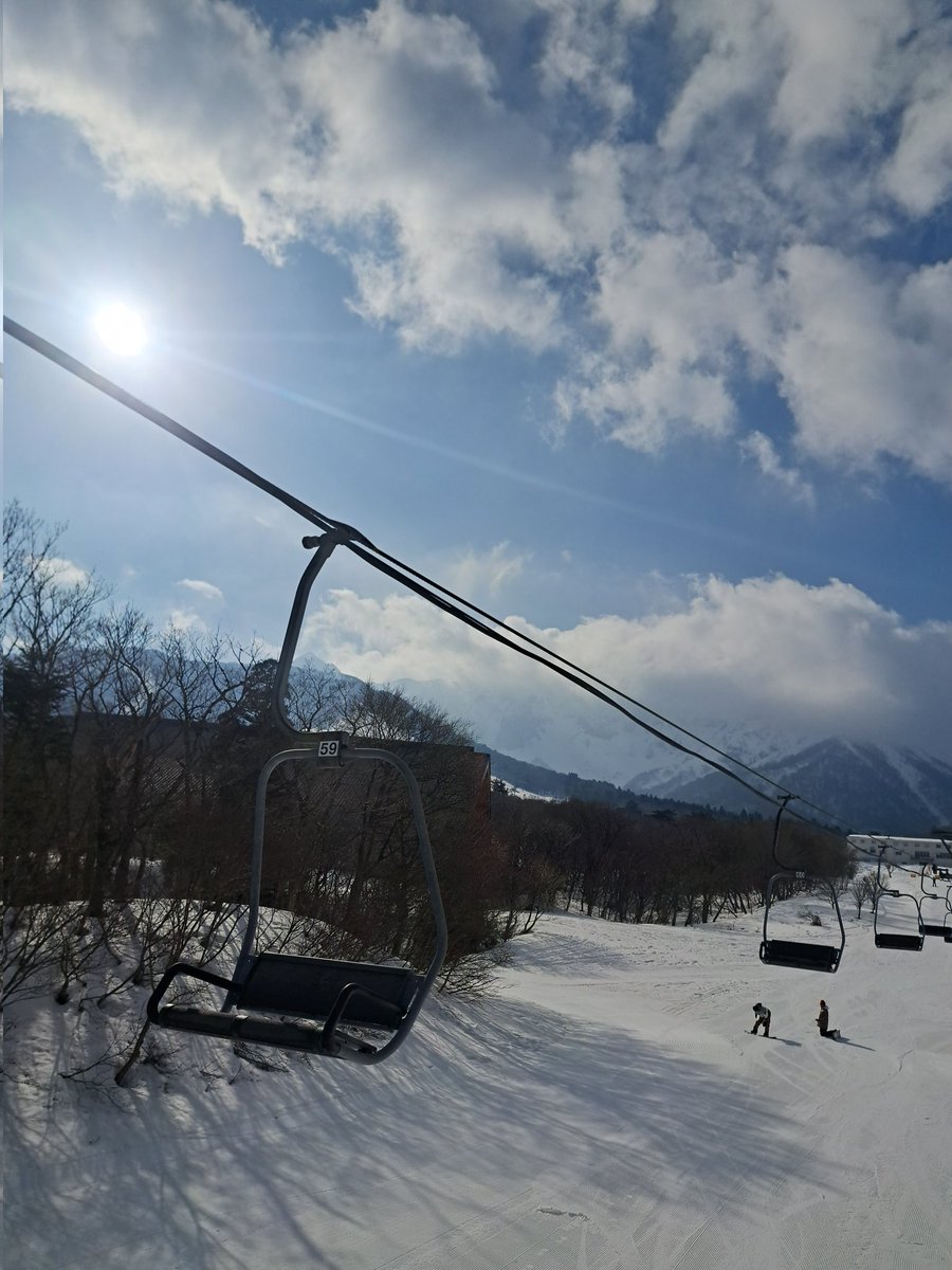 2年ぶりのスキーだが思ったより滑れてホクホク