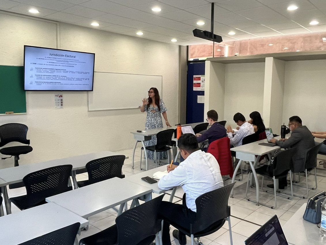 Eva Barrientos tweet media