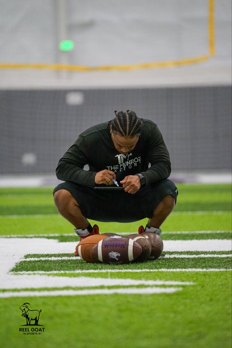 TheMonroeFactory (T.M.F) tweet media