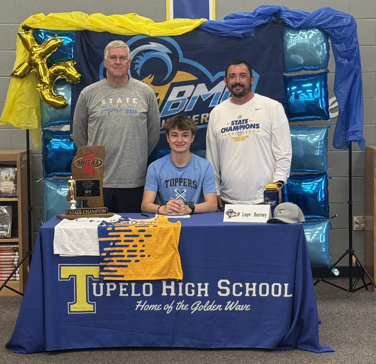 XCTupelo's tweet photo. Congrats to Layn Burney for signing with @bmcsports to run XC and Track! #recruitthewave #GoWave #RunningWave https://t.co/OIgNbGybhz
