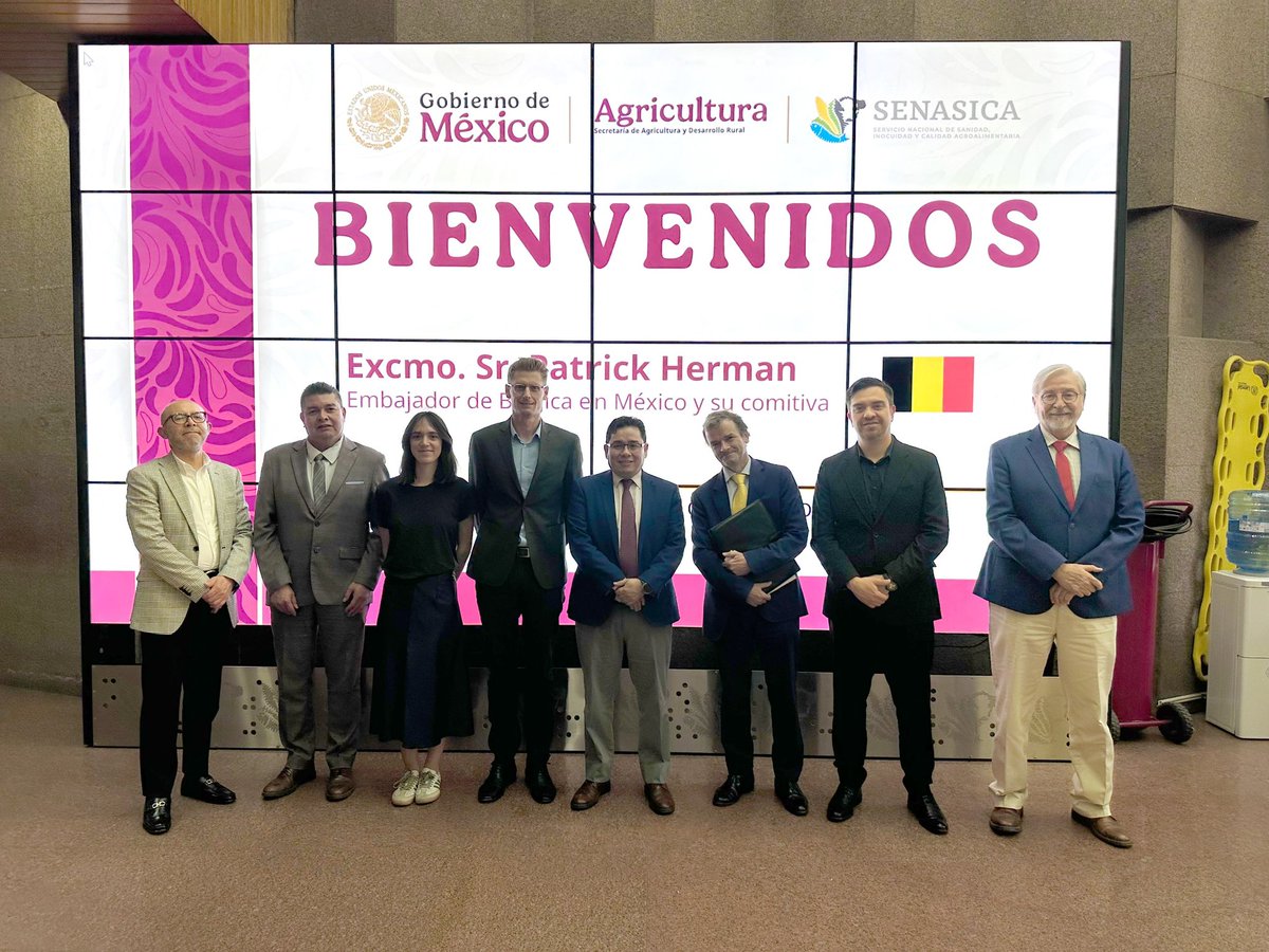 SenasicaFJCE's tweet photo. En el marco de la visita del embajador de Bélgica en México, Patrick Herman, @Embelmex coincidimos en que el #comercio entre nuestro país y la #Unión #Europea es sano y vigoroso, y ofrece posibilidades de crecimiento, en beneficio de productores y consumidores de ambas naciones. https://t.co/s693YcfyFZ