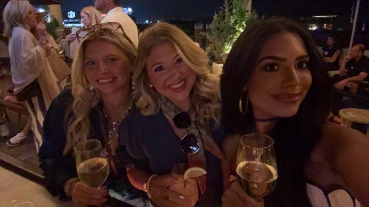 GNO pay up piggies 🏧