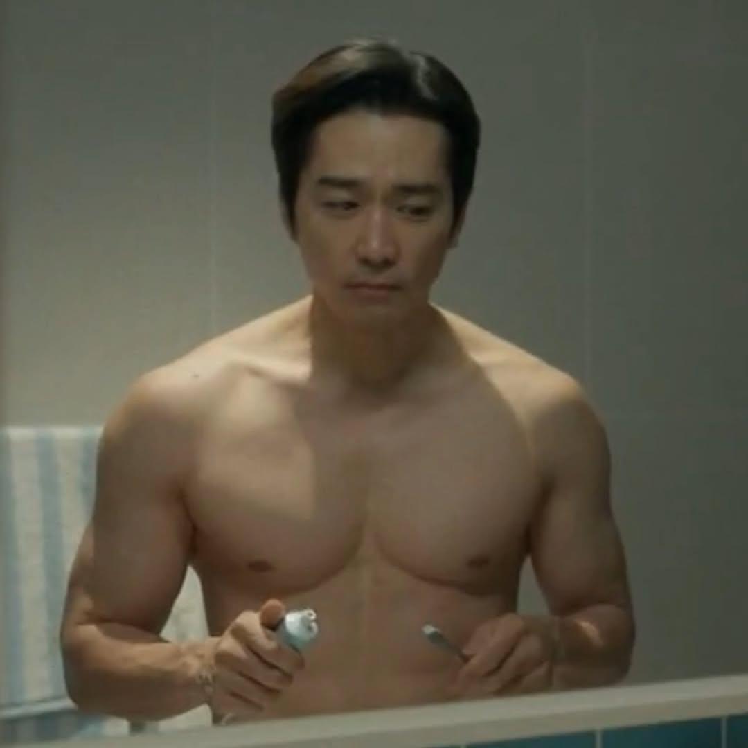 Actzoon's tweet photo. Song Seungheon https://t.co/8fPAaAI6HI