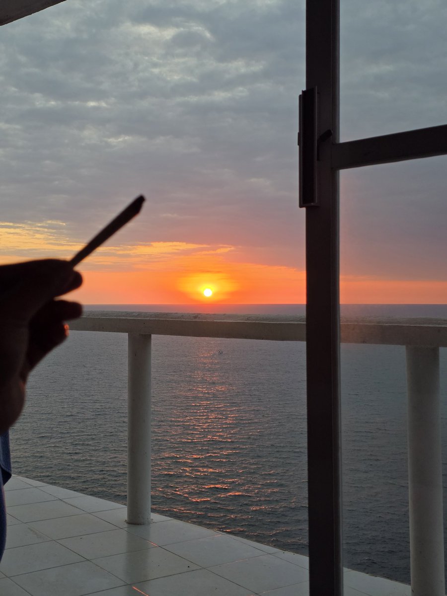 inggrifo's tweet photo. Buenos humos #weedtwt https://t.co/bcIaEjVCTq