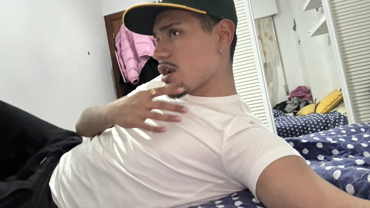 La mejor decisión d este año, dejarme el bigote y la perilla 🫦🫦