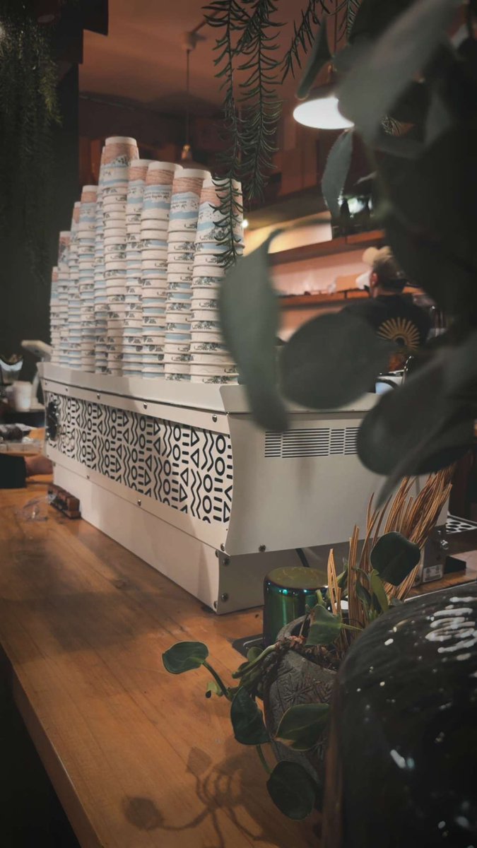 قهوة وقانون tweet media