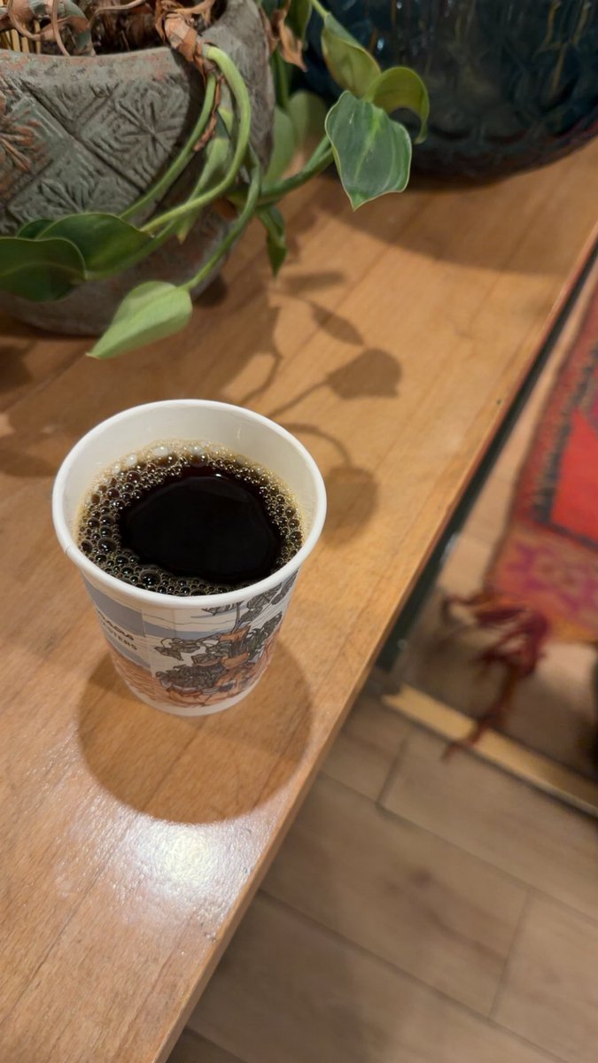 قهوة وقانون tweet media