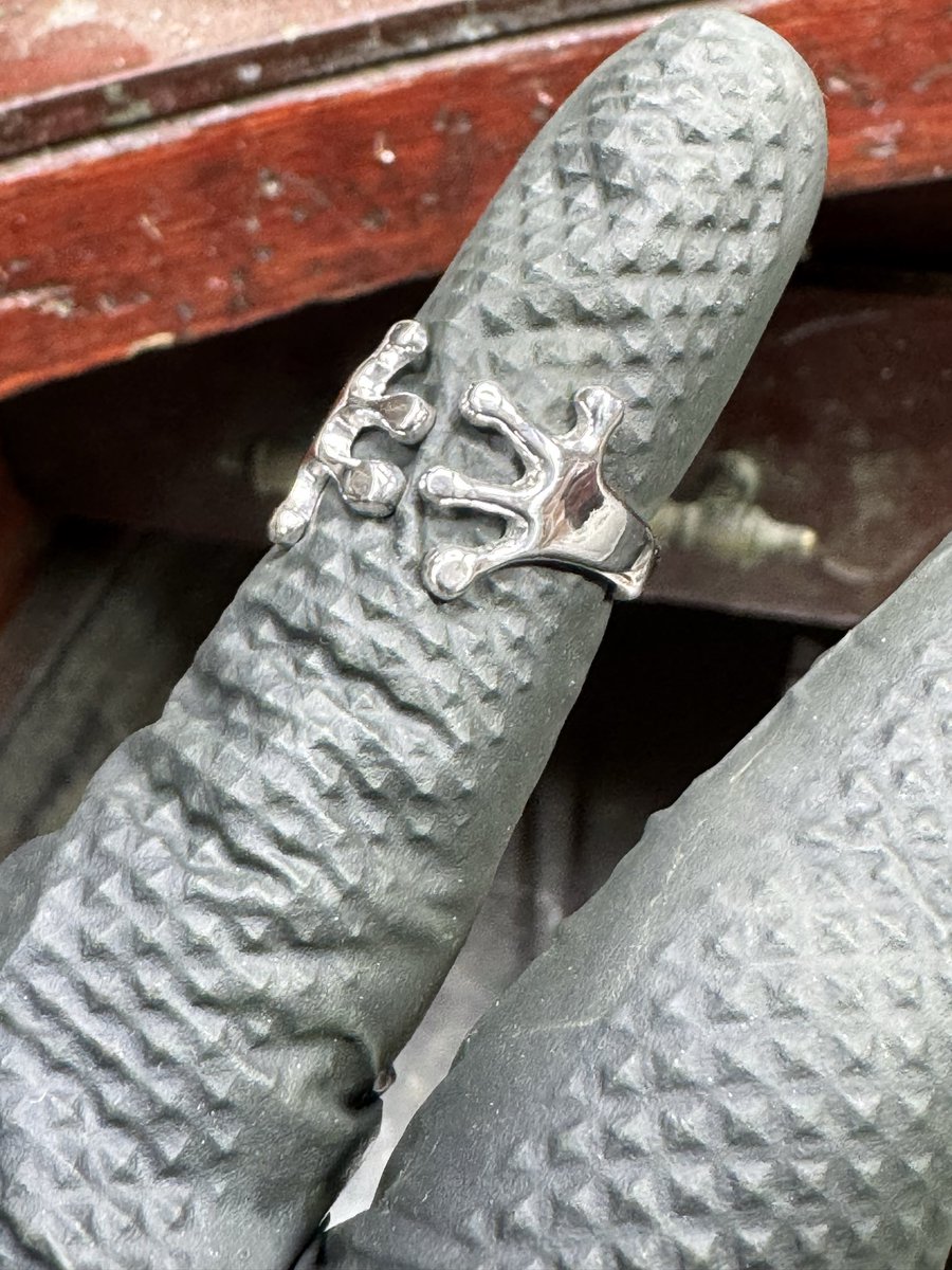 ARMSsilverworks's tweet image. カエル君🐸手のリング出来上がりました、本日より店頭並びます^ ^！
armssilver.com