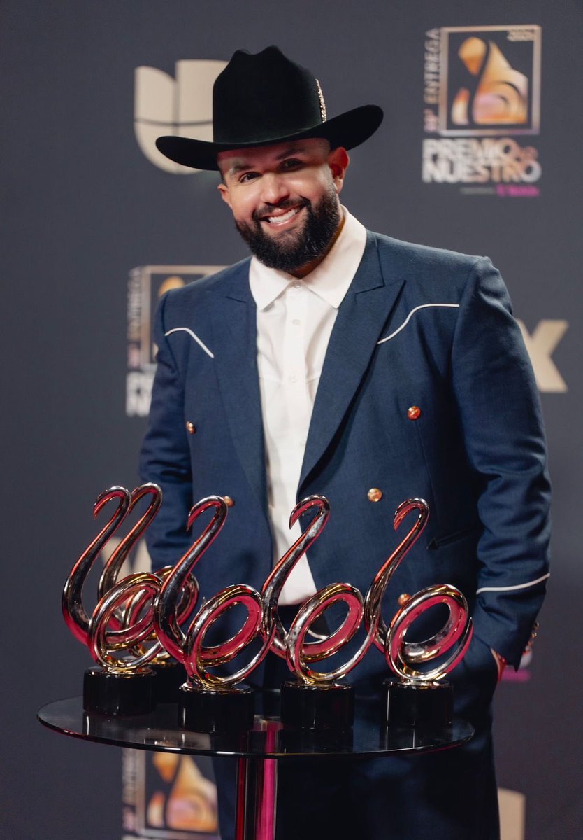 Carin Leon, el artista mexicano más influyente del regional mexicano obtuvo cinco premios lo nuestro por segundo año consecutivo.
Con esto, Carin reafirma su posicionamiento en la industria musical