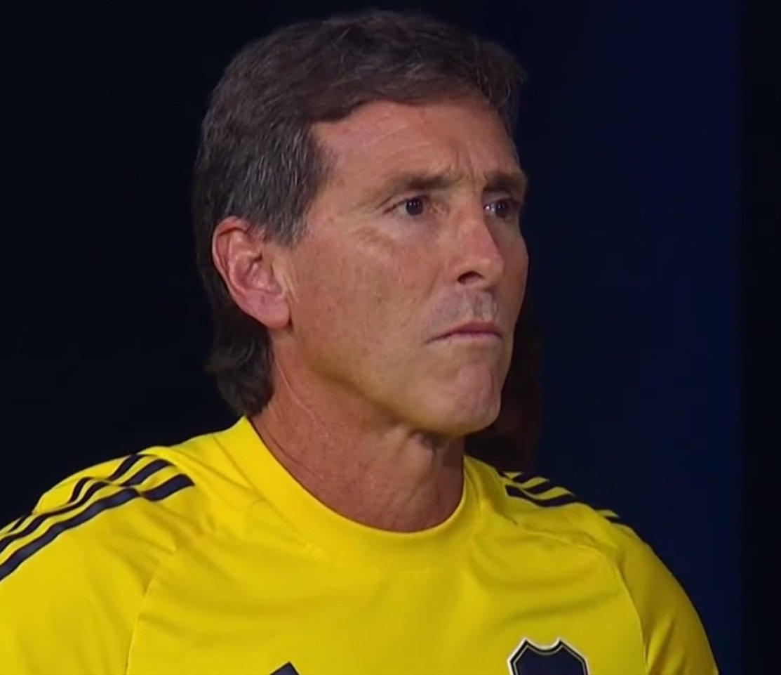 Jugo a no perder para tener unos dias mas de laburo. Tengan un mínimo de respeto por este club y echenló, no estiren más la agonía