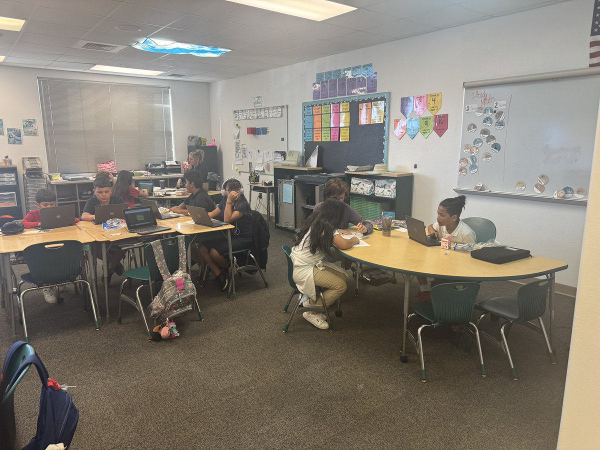 Manatee Elementary tweet media