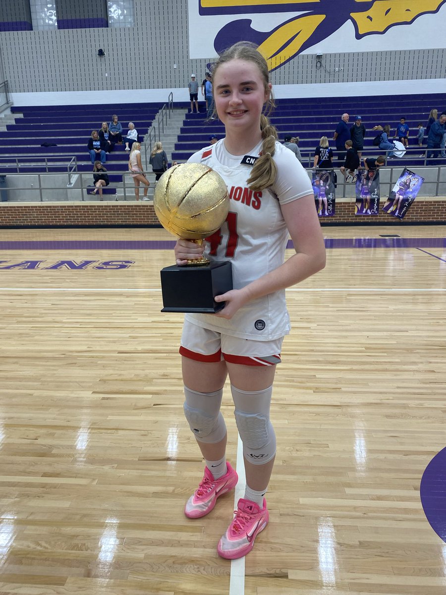V_Cochrum29's tweet photo. Round 2 ✔️ #movingon #basketball https://t.co/IPeYOjCtFr