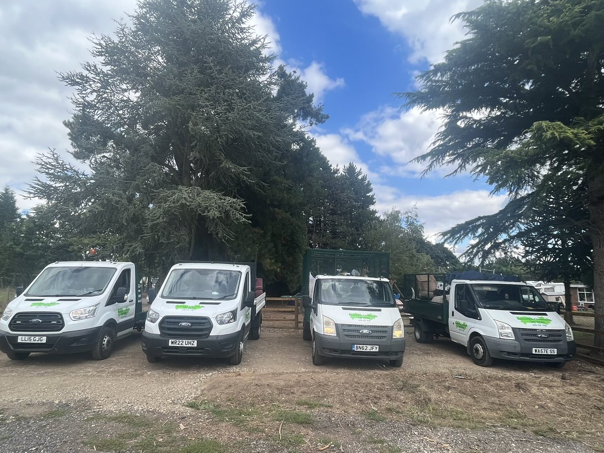 500+ ⭐⭐⭐⭐⭐ reviews.

House clearances, event waste, commercial &amp; domestic collections across Reading &amp; Berkshire.

Licensed waste carrier. Same-day availability.

Book here:
berkshire-clearanceservices.co.uk

#Reading #WasteClearance #Berkshire