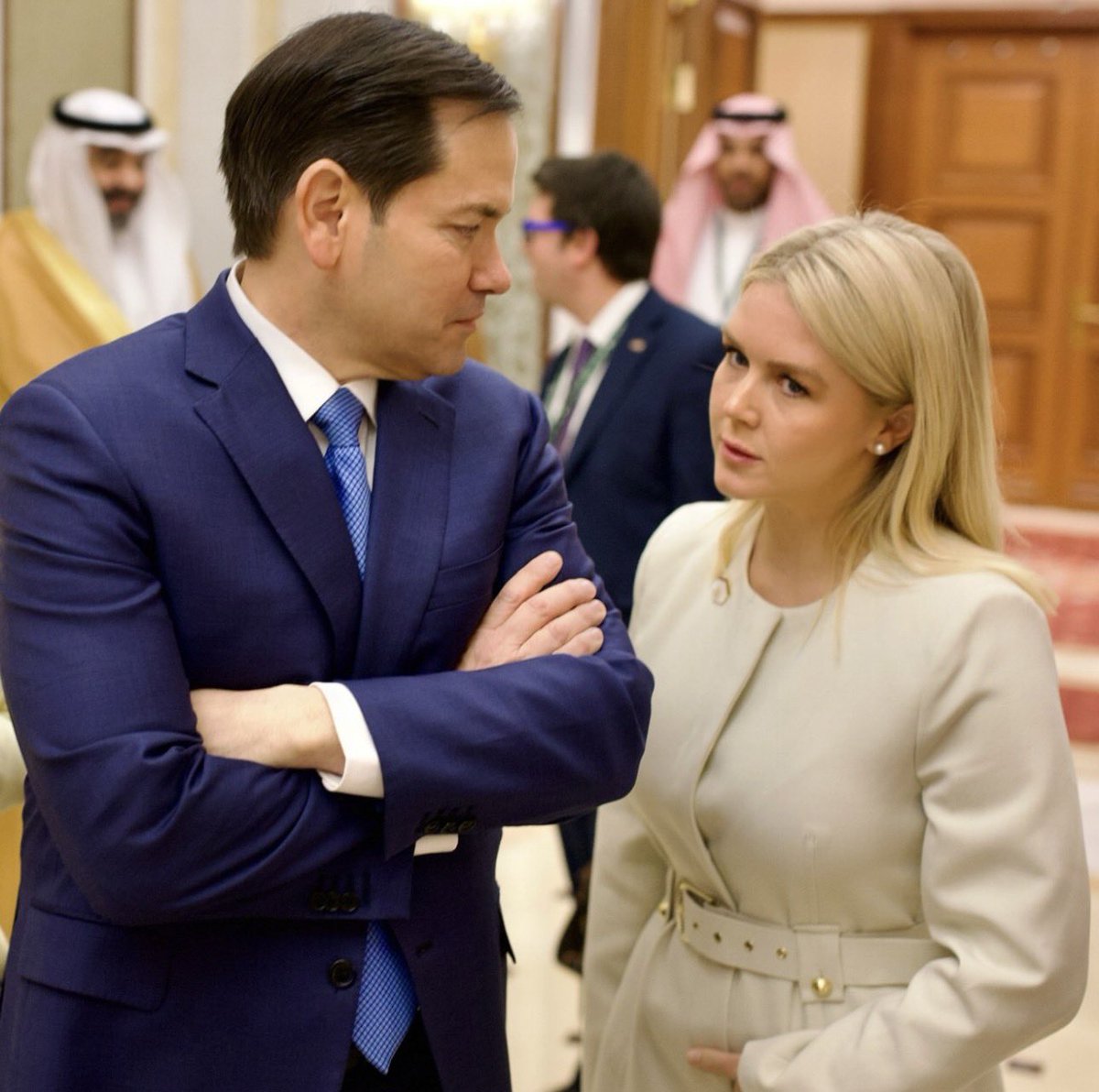 shantashib1's tweet image. RT @DKH013: Please rate the performance of Marco Rubio and Karoline Leavitt out of 10 and share your opinion.