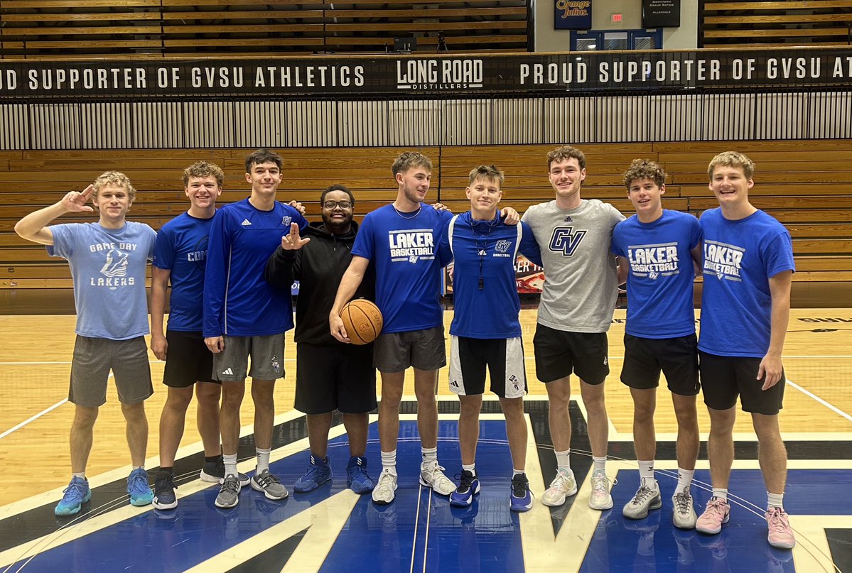 gvsubasketball's tweet image. Happy #ManagerAppreciationWeek to the best managers out there! Thank you for everything you do for our program!

#AnchorUp | #LetsGetThisWork