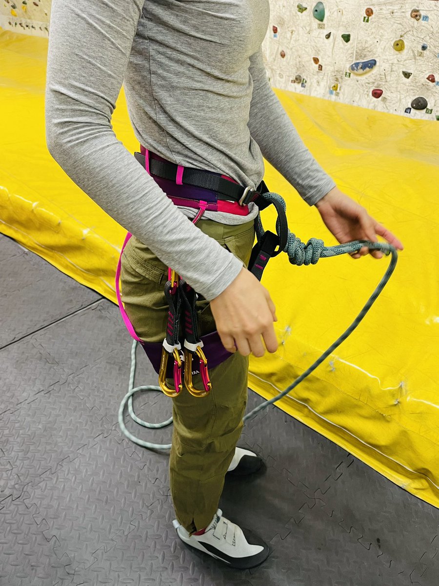 climbing_spider's tweet photo. Every Friday is rope practice day!
From practicing your figure-eight knots and clipping to combining long routes with clips.
If you're interested, feel free to ask our staff for more info!

金曜はロープ練習デー。
エイトノット(8の字結び)、クリップ練習、ナガモノ&amp;クリップ、など。 https://t.co/Ea8TUCH2Wt