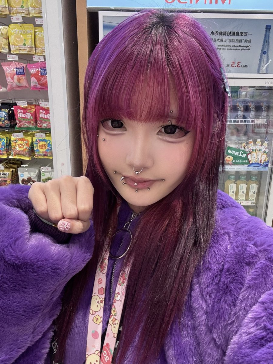 mwanthappy's tweet photo. 介绍一下我自己
我是momo(๑•ᴗ•๑)♡
08 身高170体重50
喜欢发一些乱七八糟的话
我喜欢宅在家里所以很少发自拍
喜欢我可以给我打钱嘿嘿(⺣◡⺣)♡ https://t.co/T3V5ghkDnM