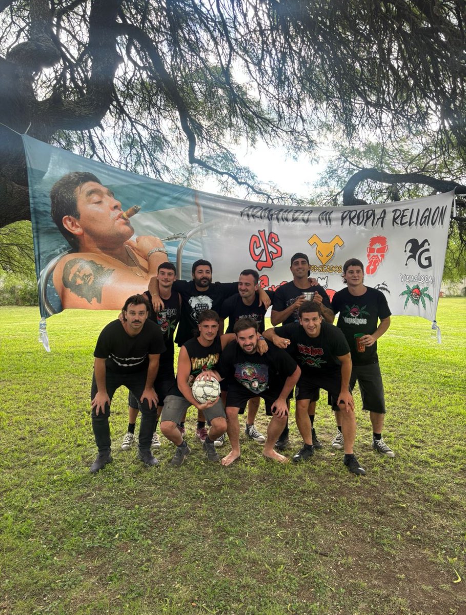 Lukbopuy's tweet photo. A dos meses del mejor día de mi vida con mis Hermanos de sangre. Nunca olvidar. https://t.co/JKITGPwKPj