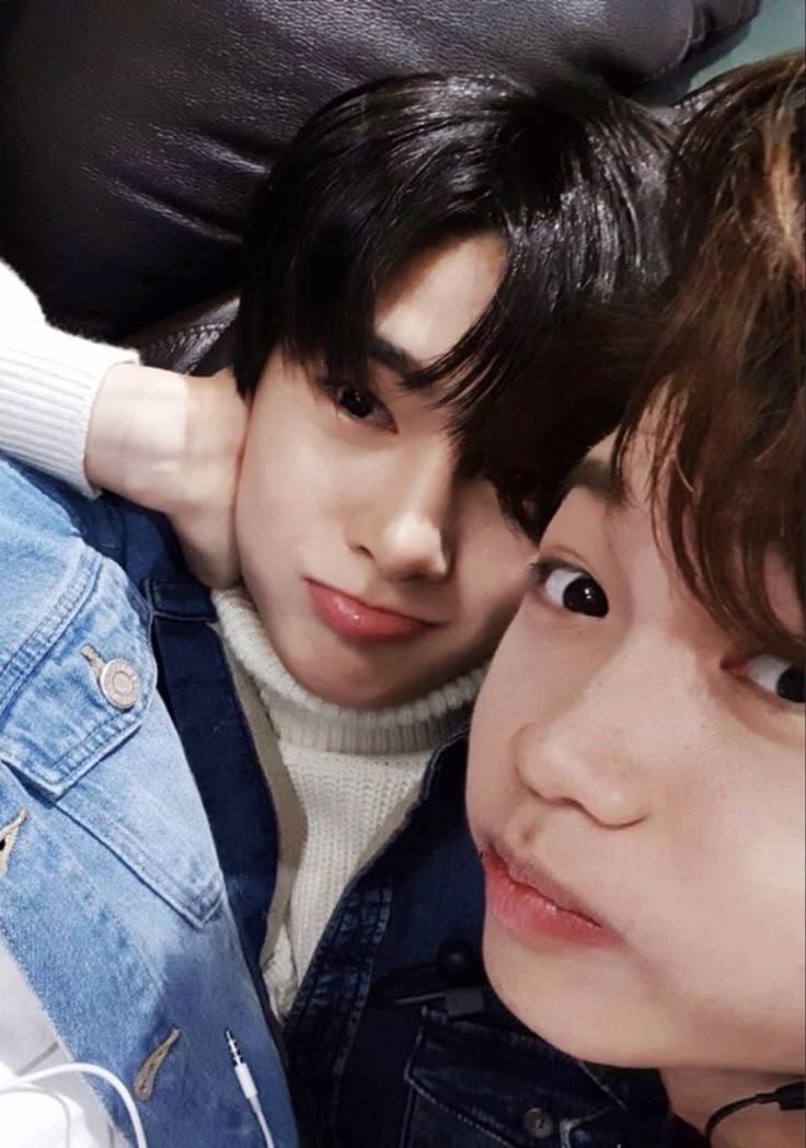 4inniee's tweet image. personality guide + my biases 💗 soy esa