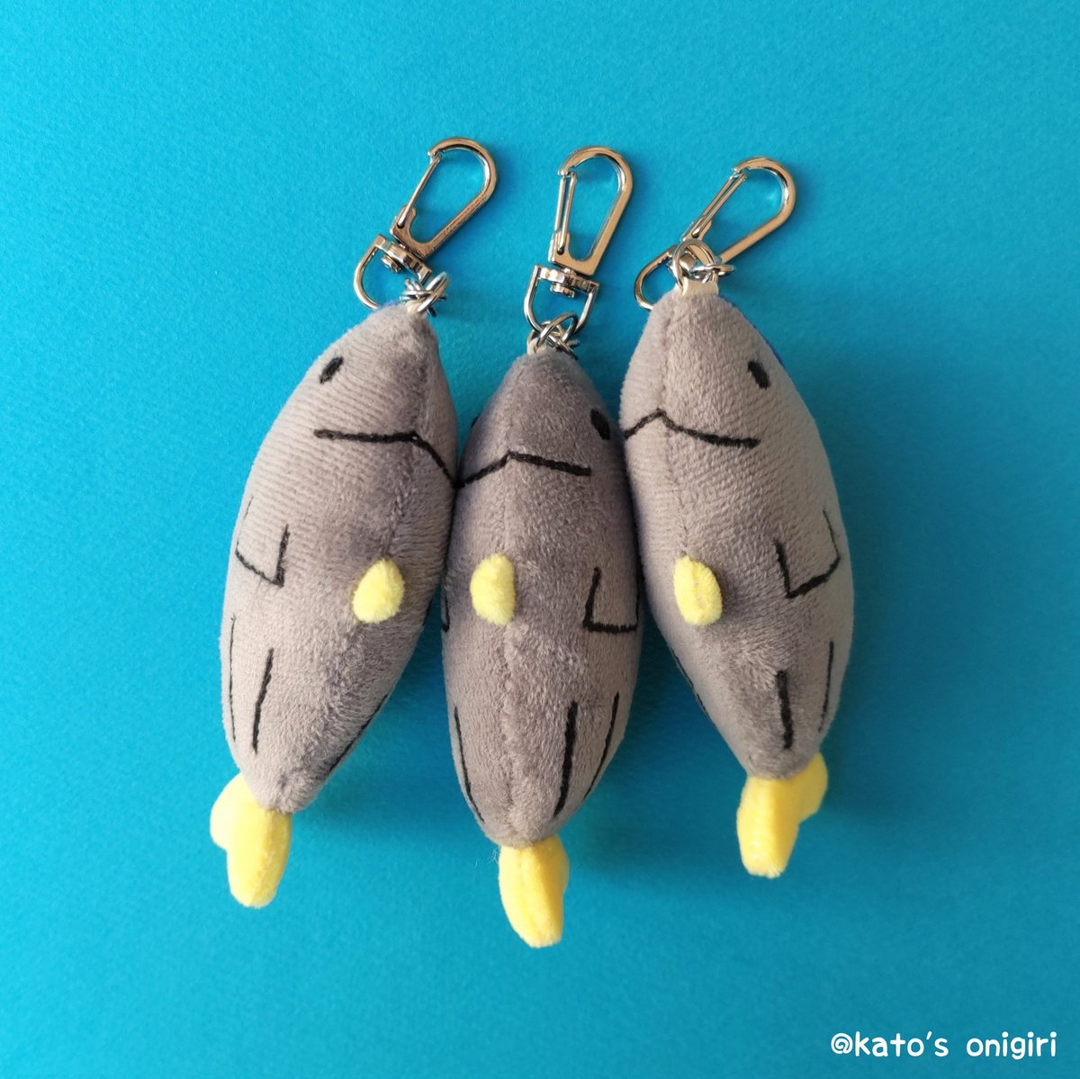 katonoonigiri's tweet photo. カツオのぬいぐるみキーホルダーです🐟✨minneにて販売中です☺️

https://t.co/Um2GtbmH5A

#これを見た人は食べられない食べ物を晒してくれ #ぬいぐるみ #カツオ https://t.co/r1pwGCOaFp