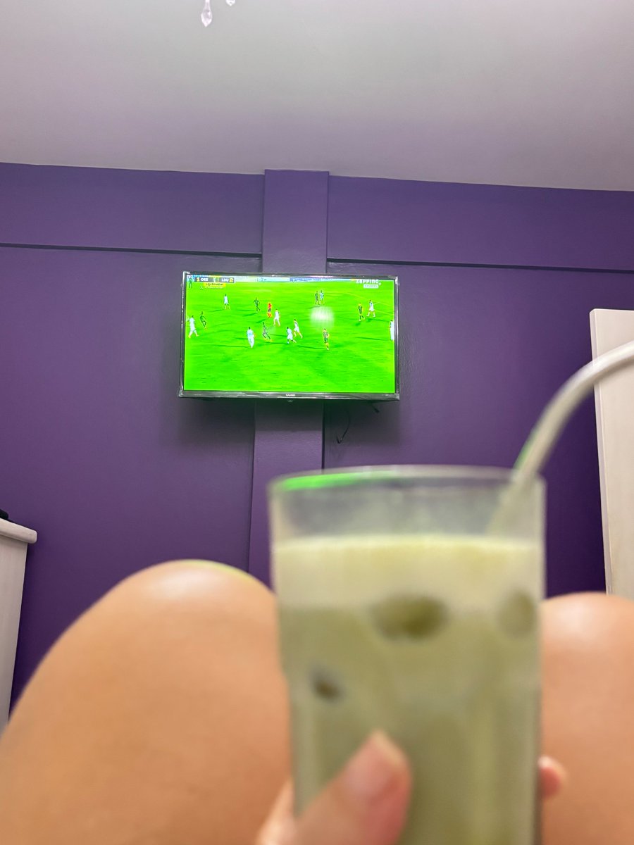Con mi matcha 🍵 y mirando la <a href="/LigaEcuabetec/">Liga Ecuabet</a>