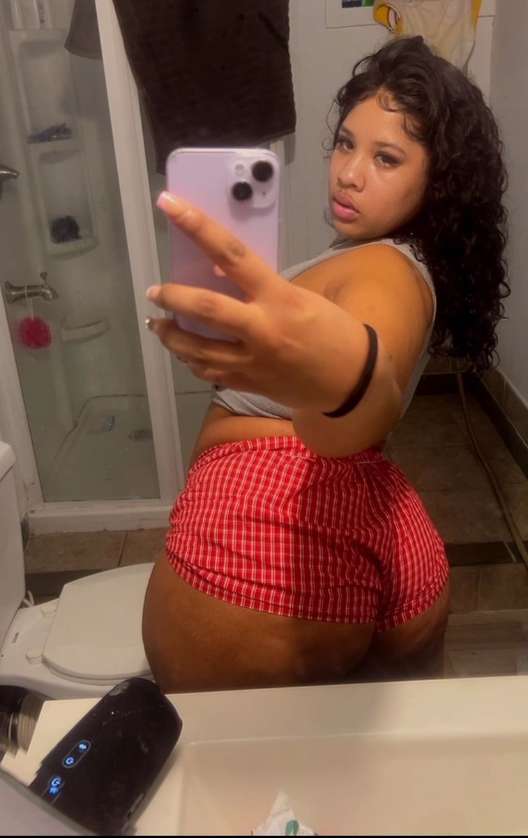 dime_bubbles2's tweet photo. 👅💦🩵 https://t.co/iODZG7kWXn
