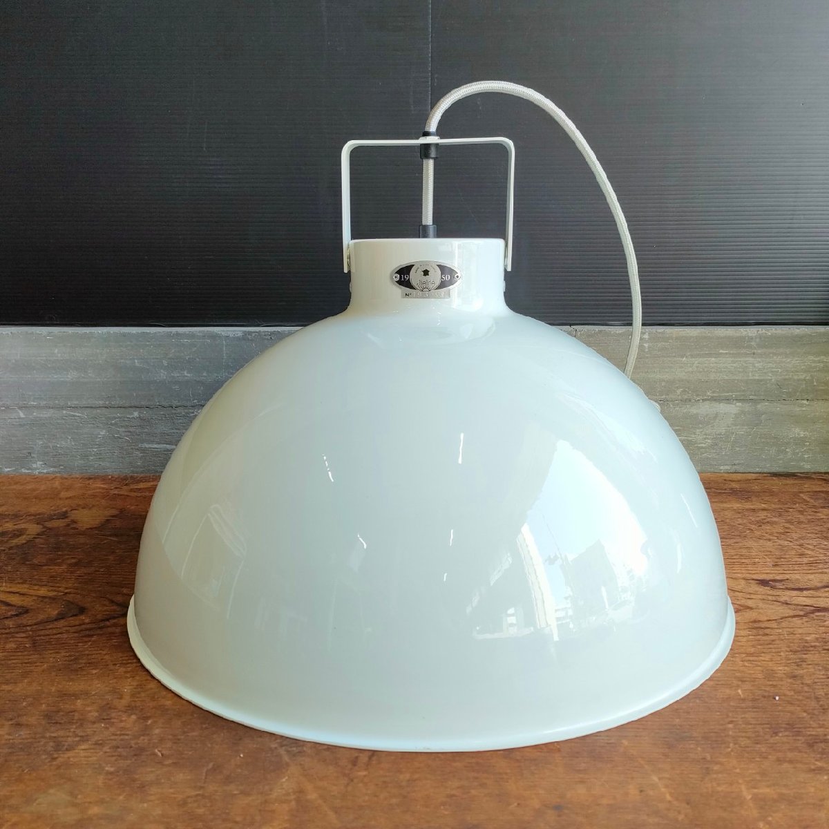 OneCoinRecycle's tweet image. 東京都 目黒区にてお引越しに伴い
#JIELDE D450 シーリングライト
を出張買取致しました。

出張買取のご依頼も
随時受けております！

引越しや建て壊しなどから出る
不用品はまとめて出張買取の
ワンコインリサイクルにお任せ下さい！  

☎0120-105-513

買取日誌
10kaitori.com/news/