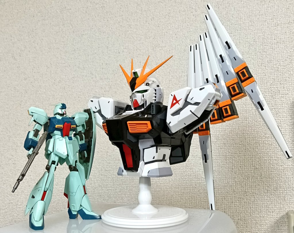 ガンダム一番くじ ガンダム BUSTISAN　a賞 νガンダム 一番くじ」ガンダムシリーズにハイクオリティ胸像モデル「BUSTISAN