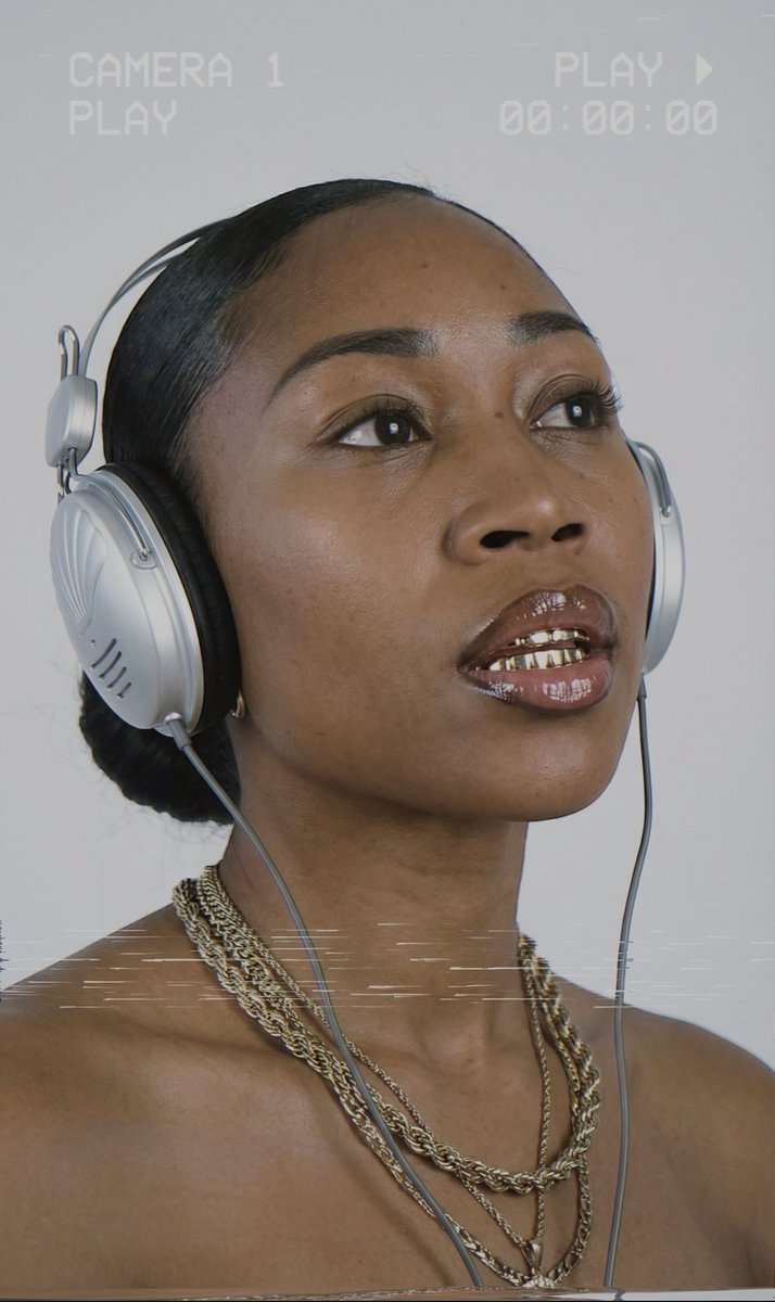 Ariane Andrew tweet media