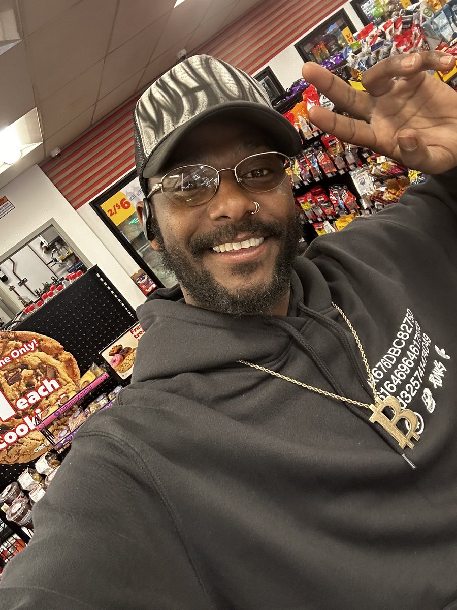 whosbiggcrypto.9dcc.eth🦍🐸 tweet media