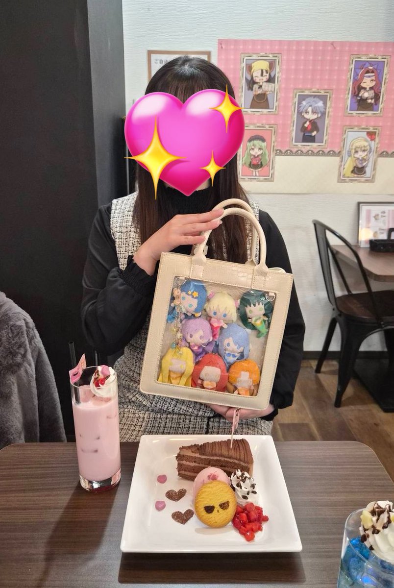 kurumi_nuts's tweet photo. eeoカフェ来れた〜！！
久々にぴっちに囲まれた空間で嬉しい🫶

コースター8枚分頼んだけどダブった🤣
完全ランダムなのね！交換探す！！ https://t.co/yZgQPTXuHh