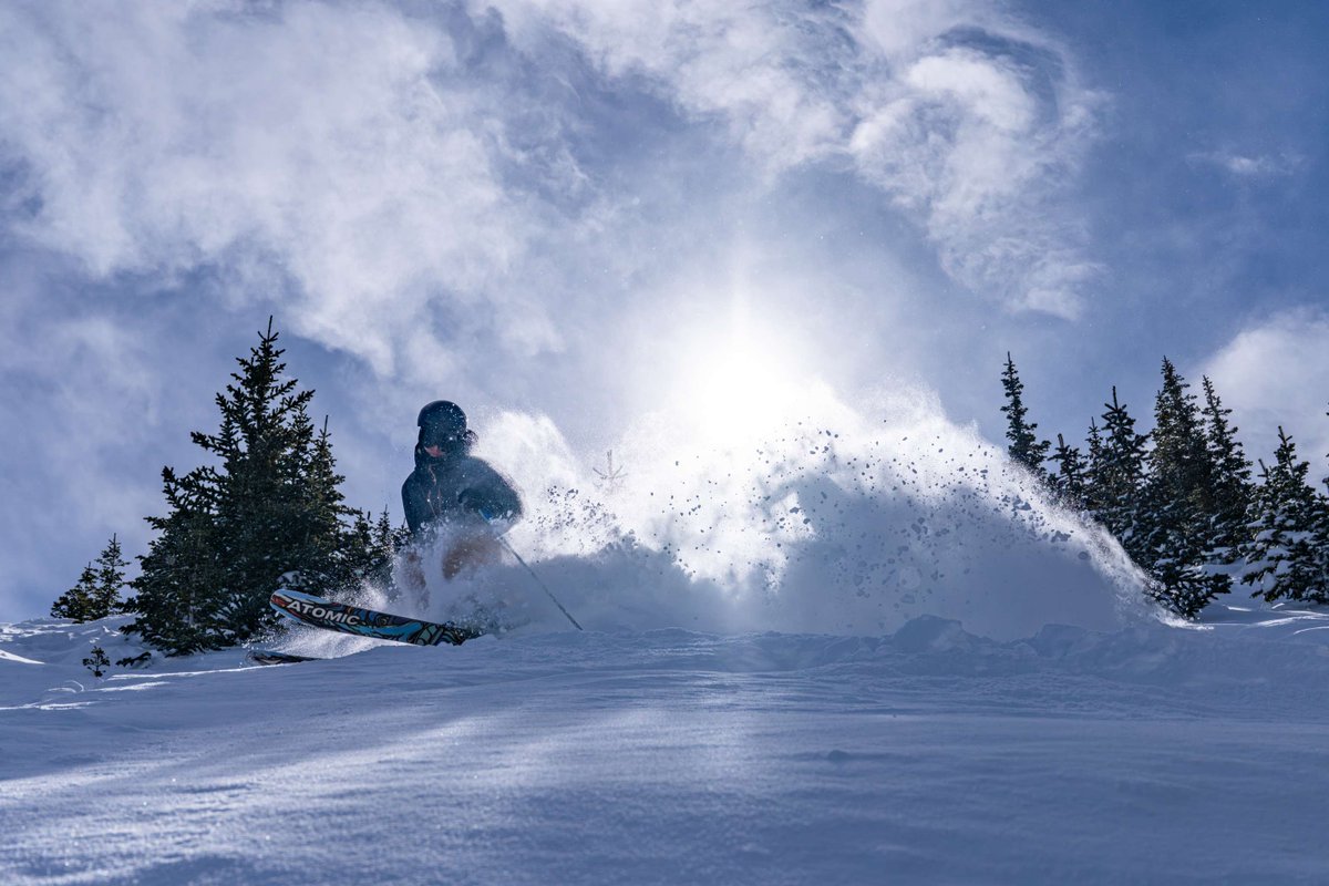 OnTheSnow tweet media