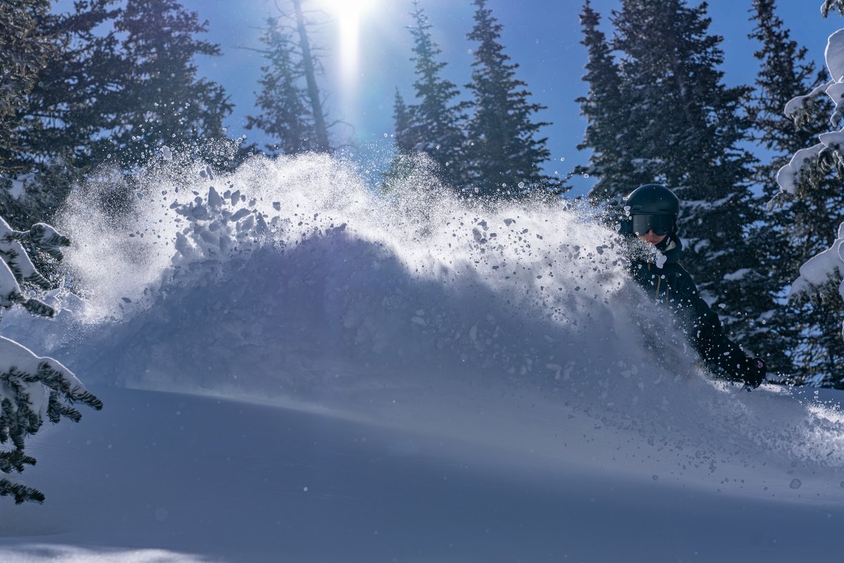 OnTheSnow tweet media