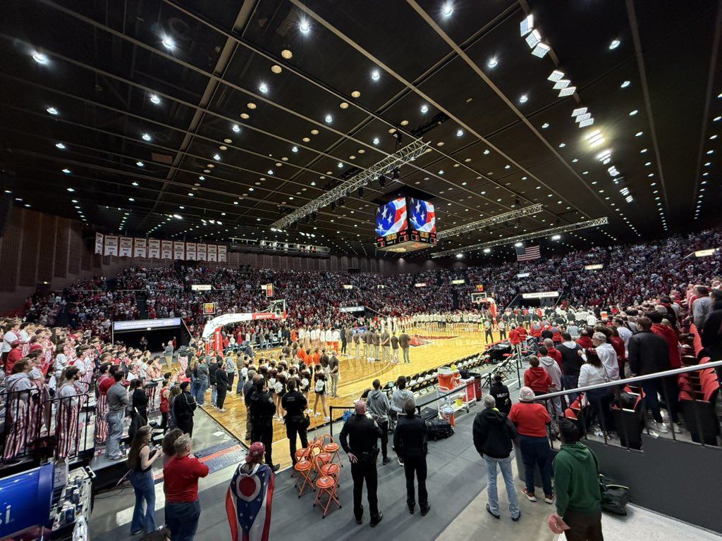 coleadamss's tweet photo. God Bless America and God Bless College Basketball https://t.co/fSbgQfGuZr