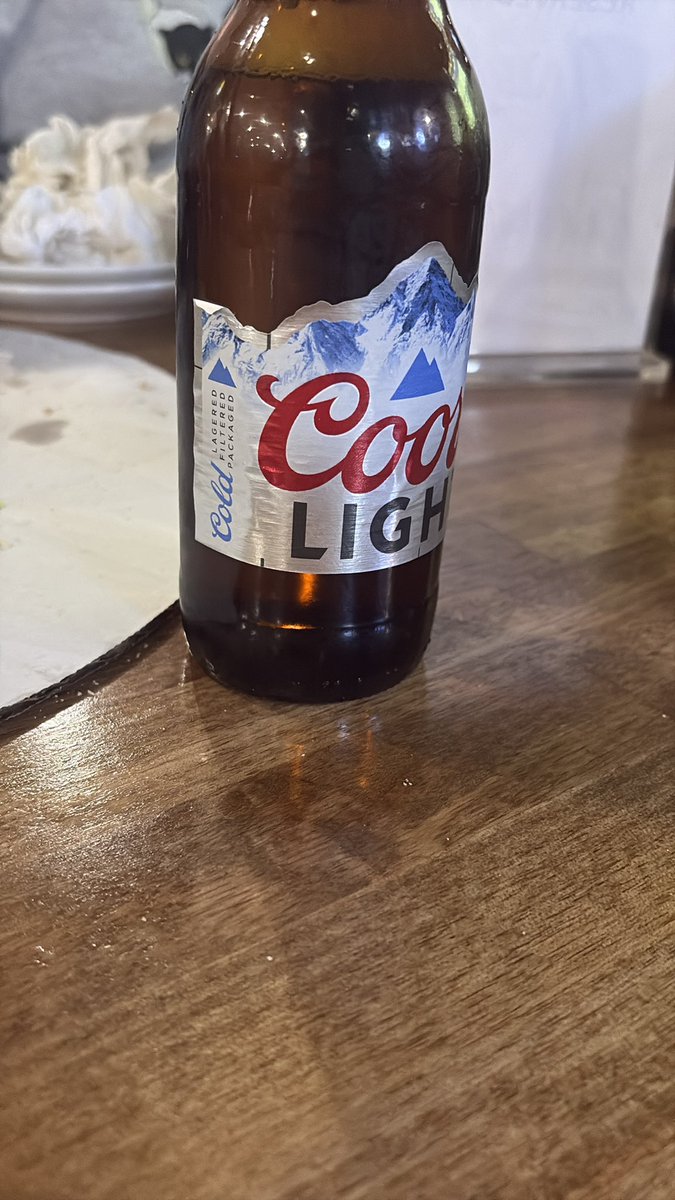DoesBeers's tweet photo. Beer #37 on X. #CoorsLight https://t.co/xnp8ZBpbei