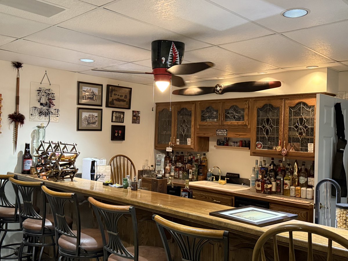 20stewart71's tweet photo. The cool Ceiling Fan I installed for my husband in our Bar! 
@RacingBanshee @FarmerBrooke2 @rickdelgadorad @paul_eggsNolan @lfs6b https://t.co/E2MwdmCSl9