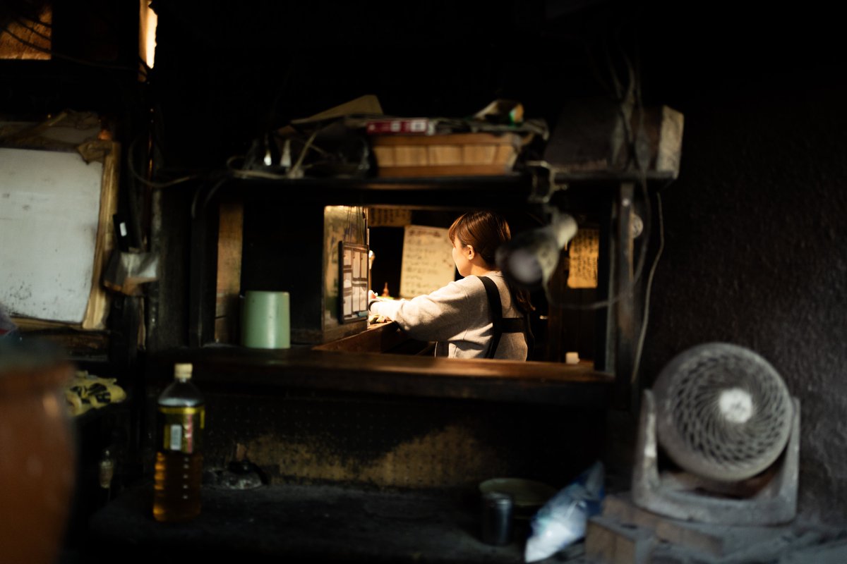 EitoCamera's tweet image. Their life in Shinjuku