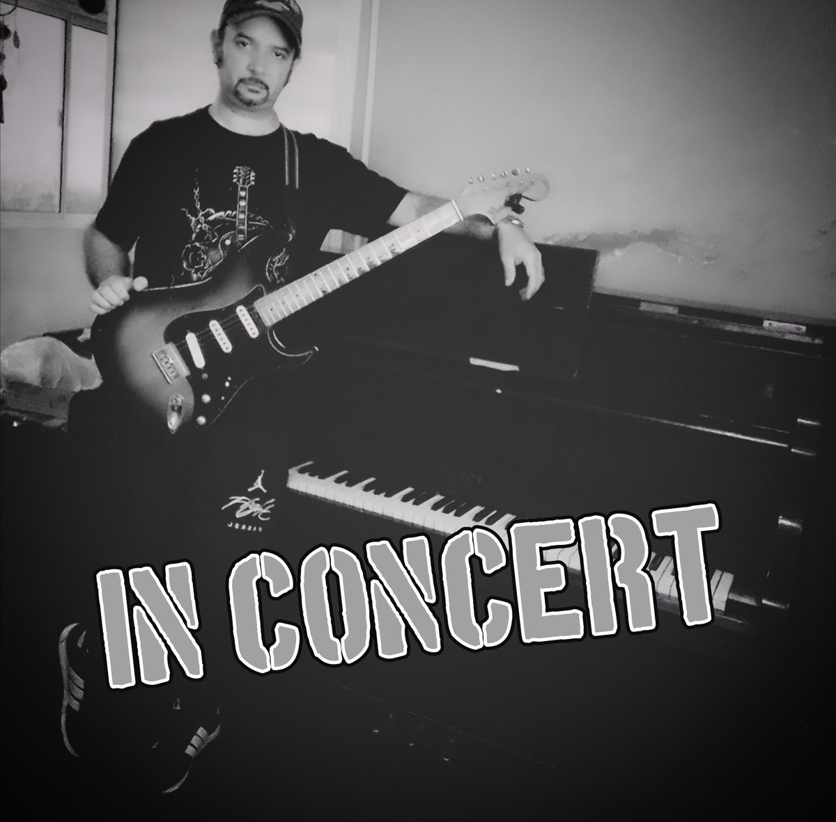 I should go back to it 🎸
#inconcert #onlive #live #Concierto #show #Argentina #Fender #Ibanez #Boss #guitar #synthwave #lofi #darkwave