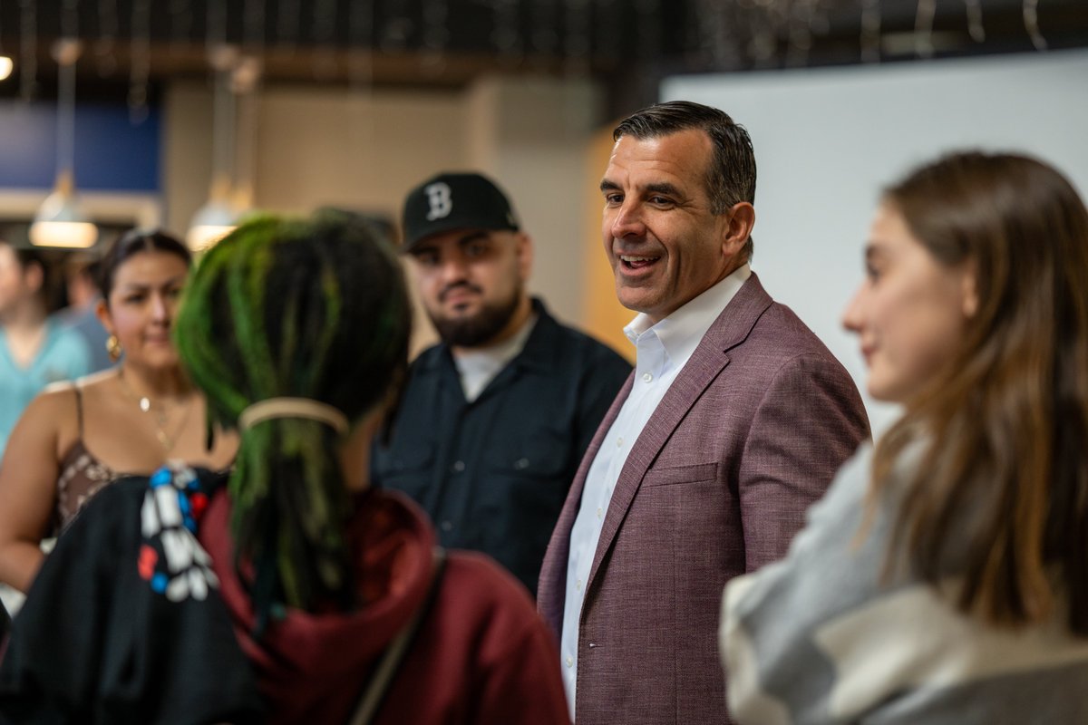 menlocollege's tweet photo. Menlo College celebrated the launch of its Latino Leadership Program today! 🌟 Students connected with mentors and leaders, including Congressman Sam Liccardo and Assemblymember Marc Berman, and heard a special message from Senator Alex Padilla. 
#MenloCollege #LatinoLeadership https://t.co/DcYZRJENgD