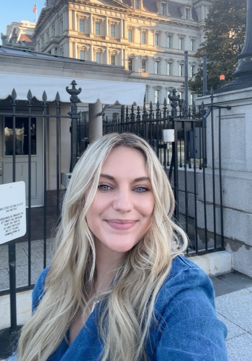 Anna Lulis tweet media